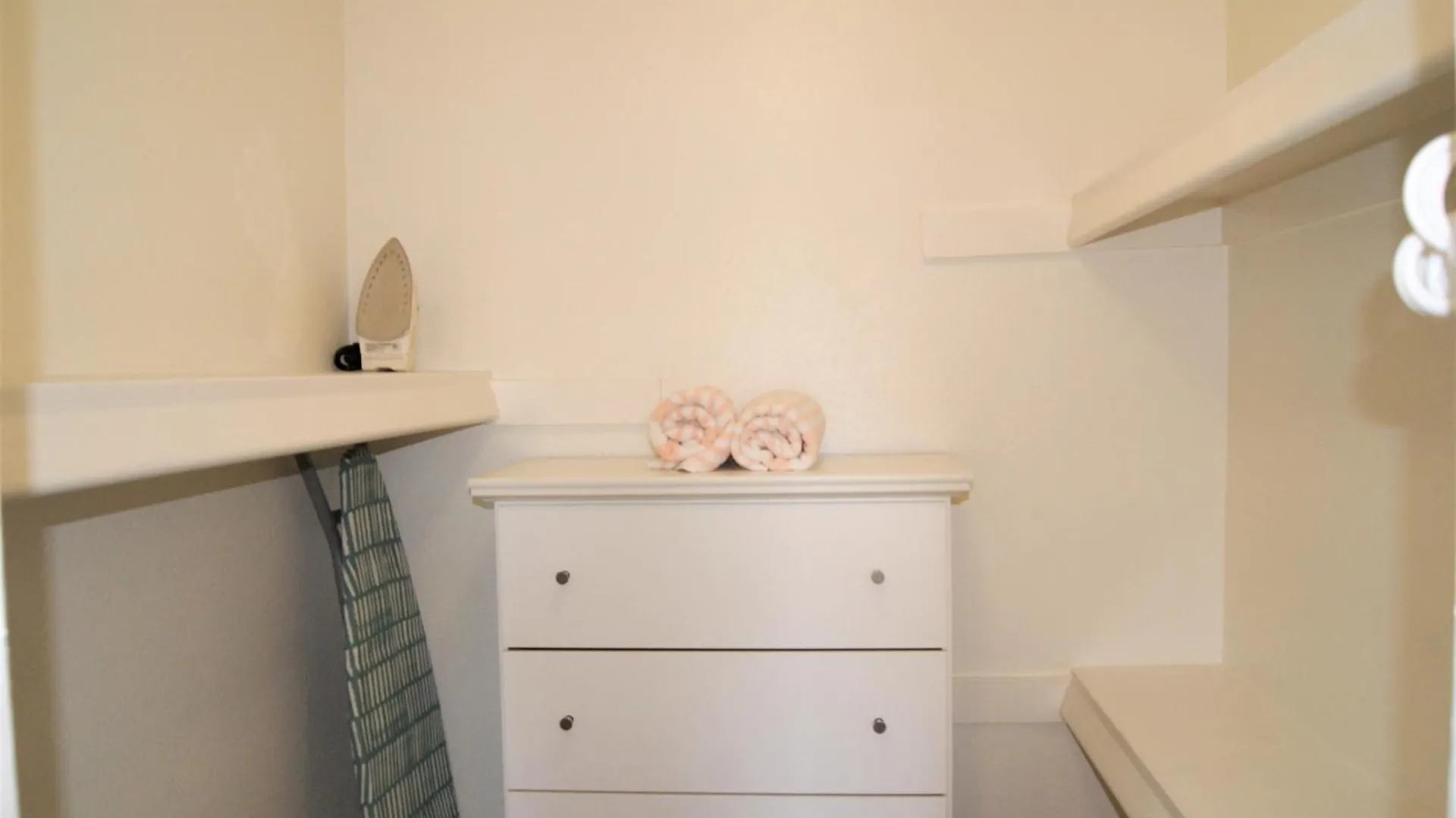 סקוטסדייל 107 Fully Furnished 1Br Suite-Prime Location